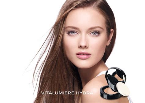 chanel vitalumiere hydra|Chanel Vitalumiere .